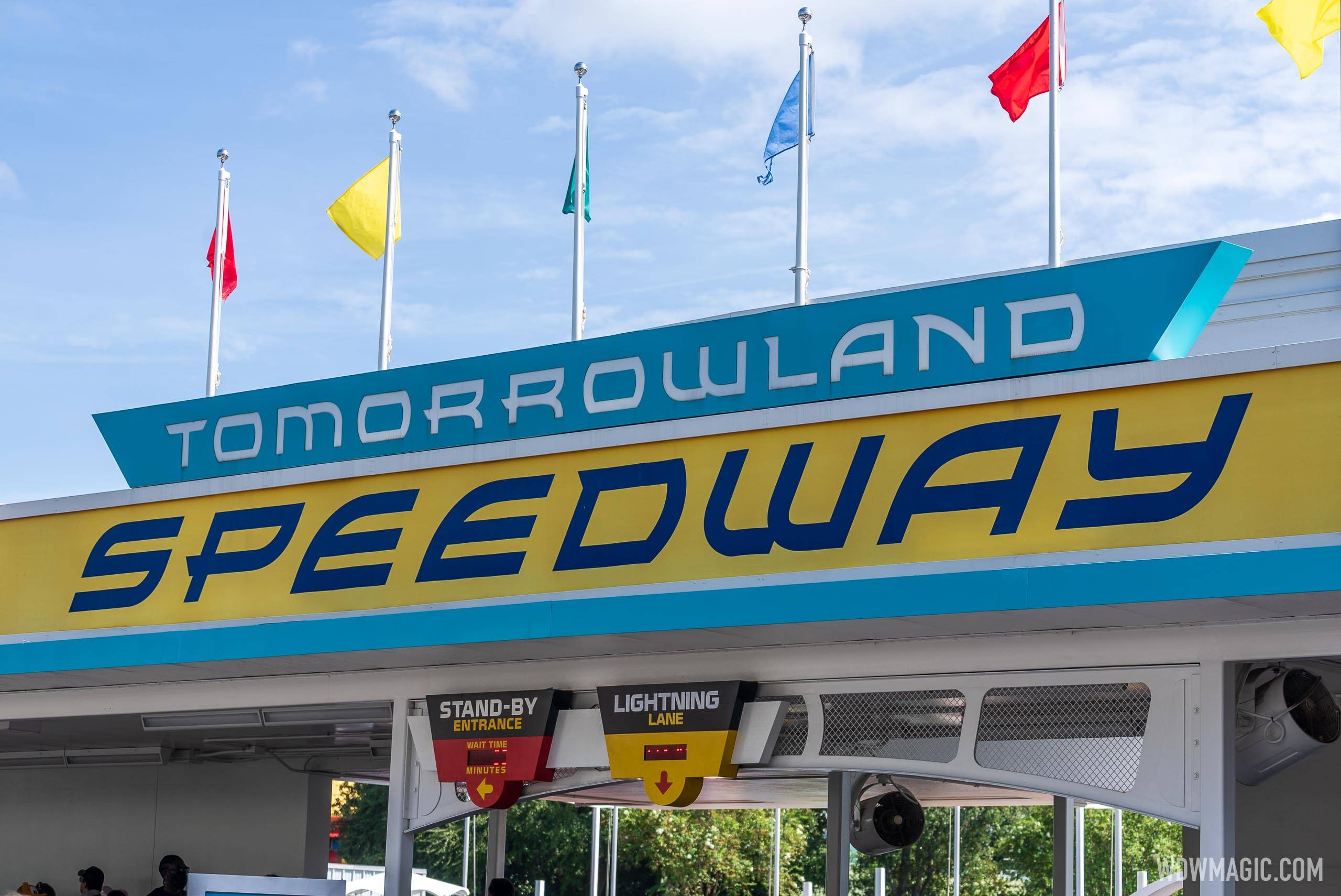 Lightning Lane sign at Tomorrowland Speedway